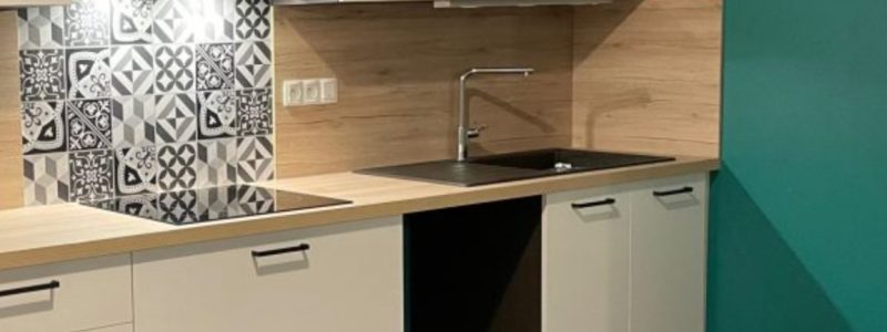 Cuisine compacte et fonctionnelle